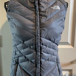 Women’s North Face vest, size small, good, used condition.